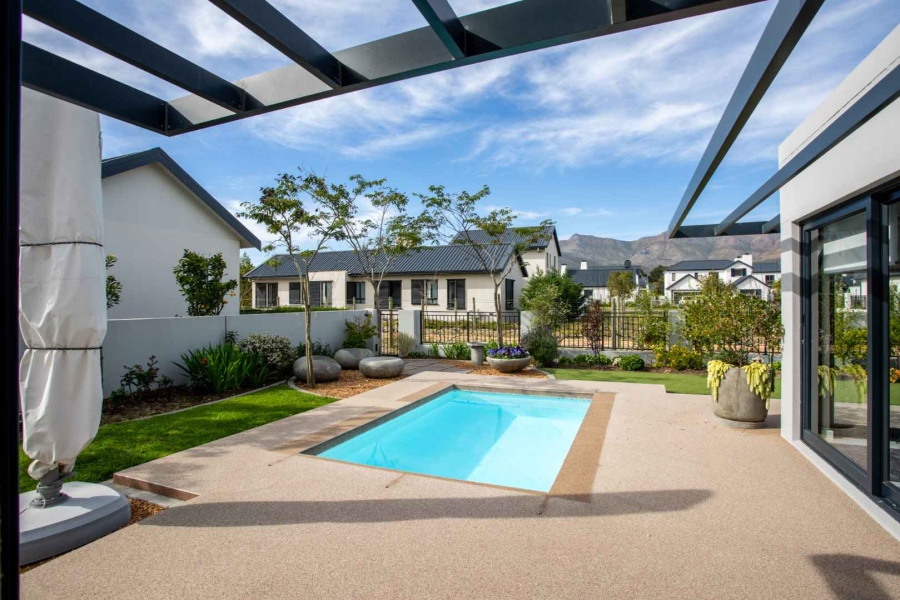 4 Bedroom Property for Sale in Val De Vie Estate Western Cape